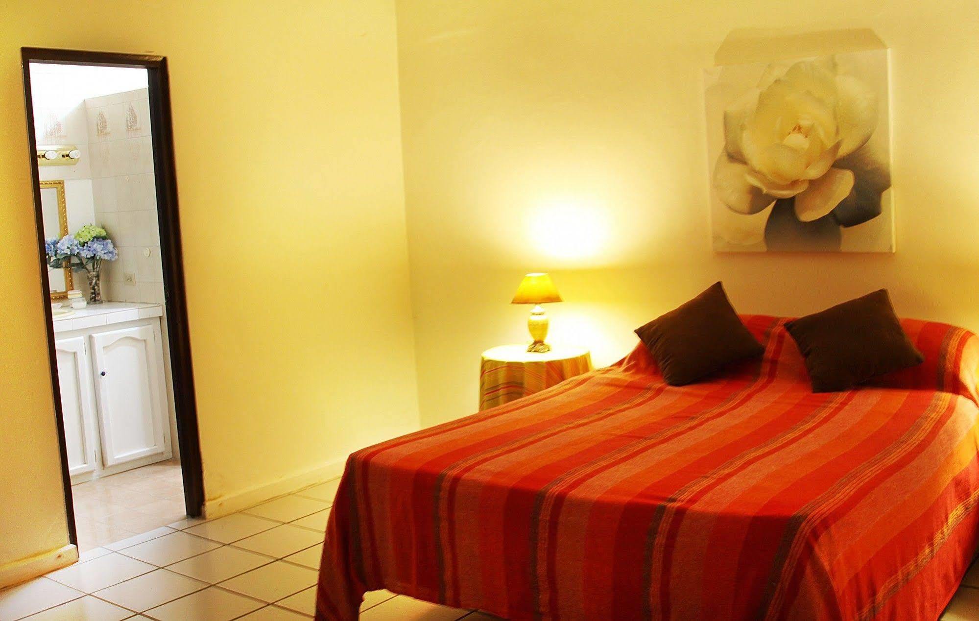 Casa Areka 2*